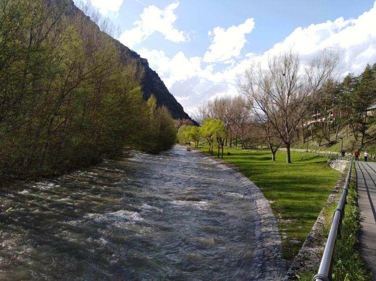 Appartamento Ca de Géraldine El Pont de Suert Esterno foto